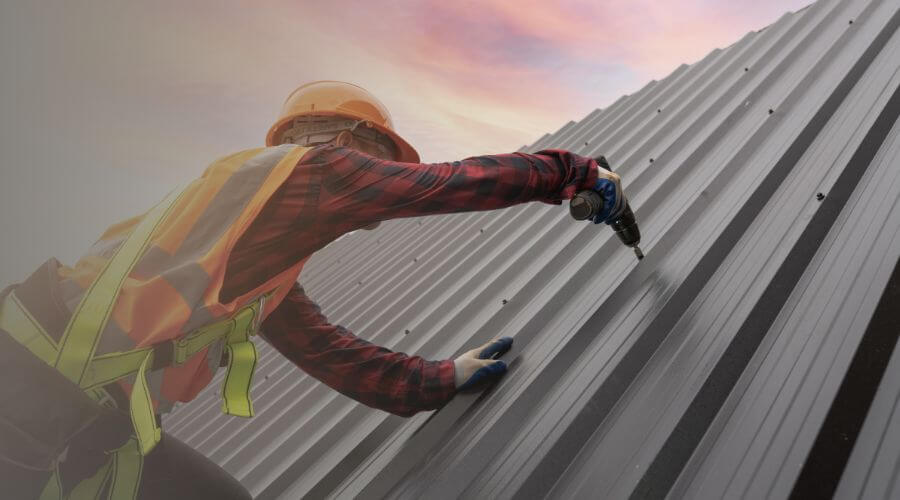 Expert Emergency Roof Repairs services in Winamac, IN